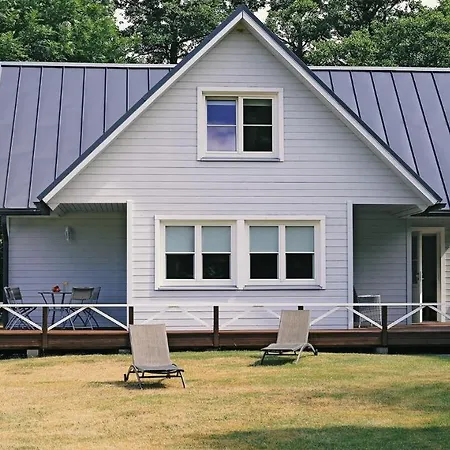 Puhkemaja Niidupuu Holiday *