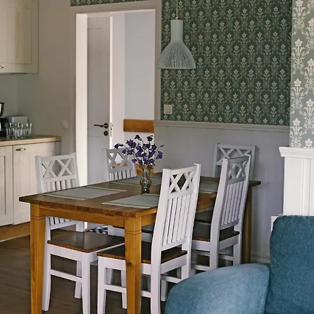 Puhkemaja Niidupuu Holiday *