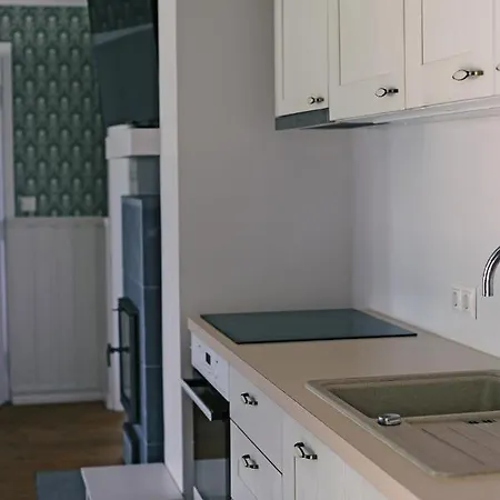 Puhkemaja Niidupuu Holiday